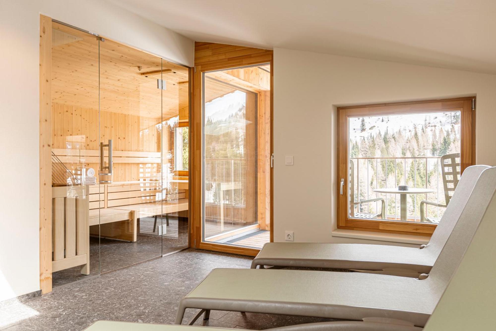 Almresort Sonnenalpe Nassfeld By Alps Resorts Exterior photo