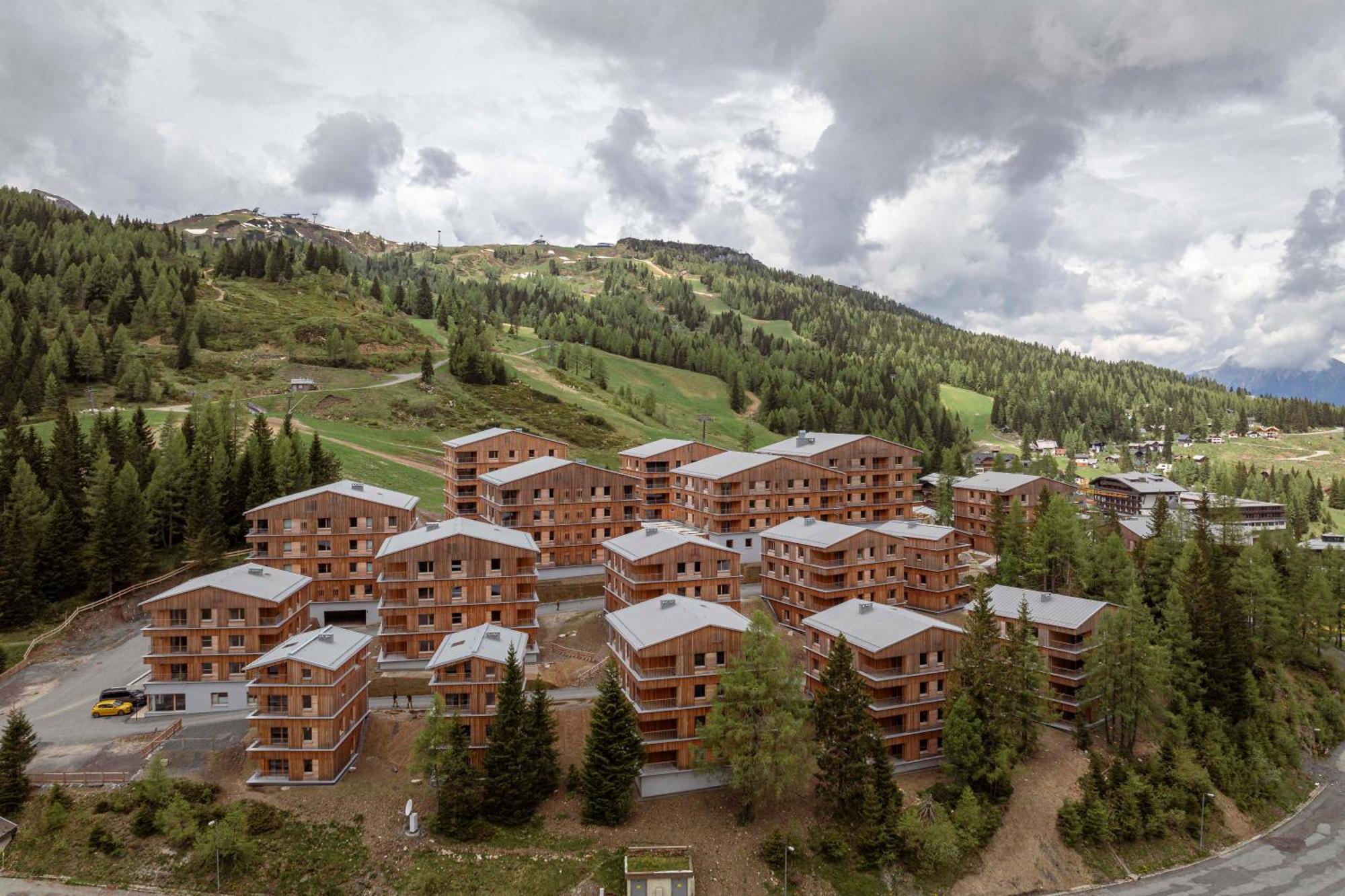 Almresort Sonnenalpe Nassfeld By Alps Resorts Exterior photo