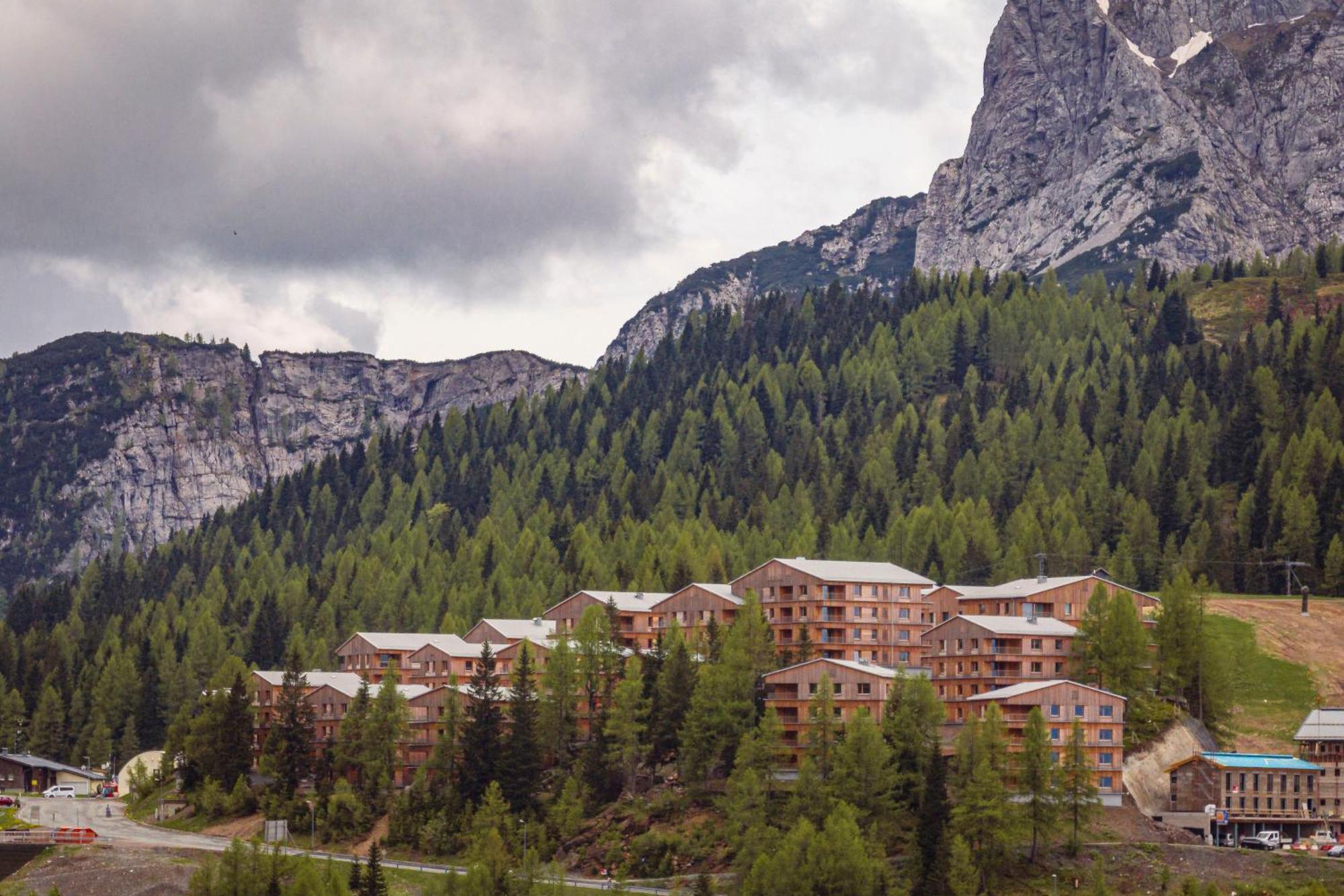 Almresort Sonnenalpe Nassfeld By Alps Resorts Exterior photo