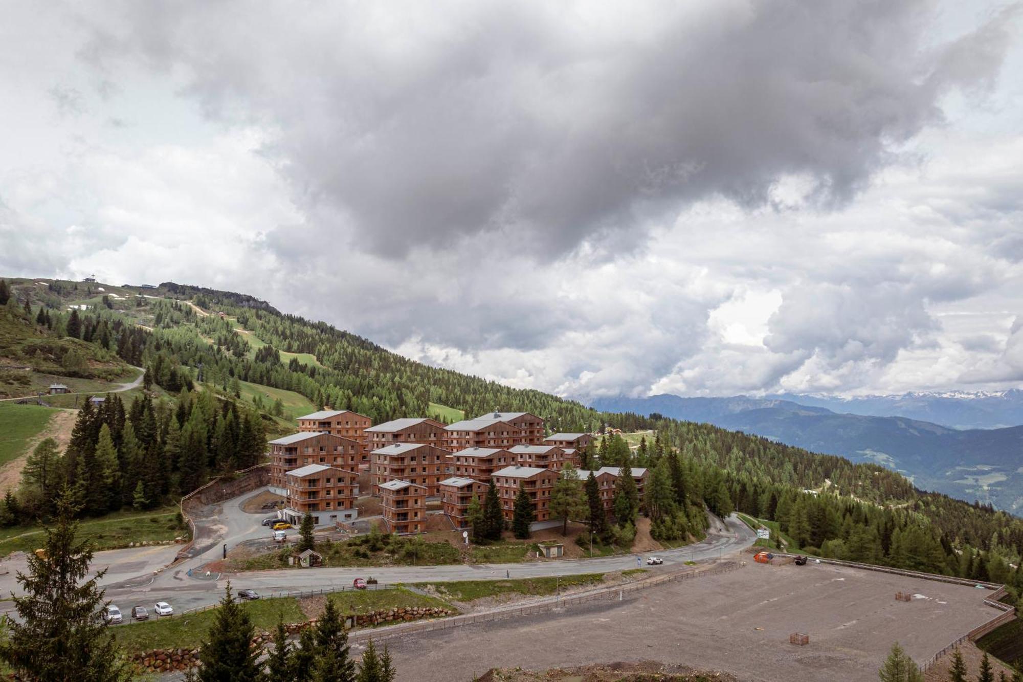 Almresort Sonnenalpe Nassfeld By Alps Resorts Exterior photo